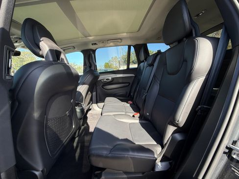 Used 2022 Volvo XC90 T5 Momentum w/ Climate Package AWD/4WD image 20