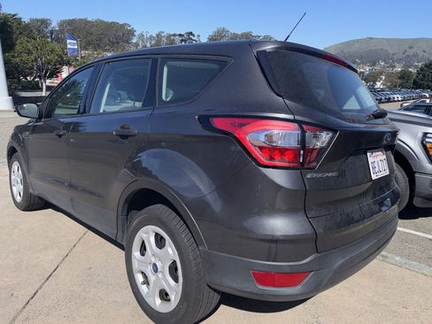 Used 2018 Ford Escape S image 4