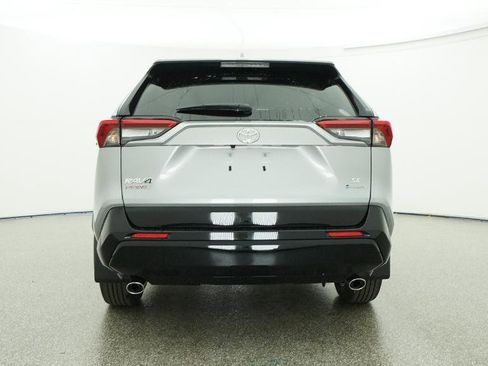 New 2025 Toyota RAV4 SE image 17