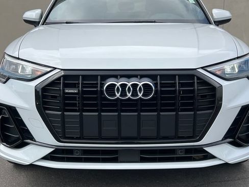 Used 2022 Audi Q3 2.0T Premium AWD/4WD image 4