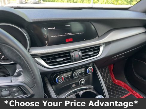 Used 2022 Alfa Romeo Stelvio Veloce image 70