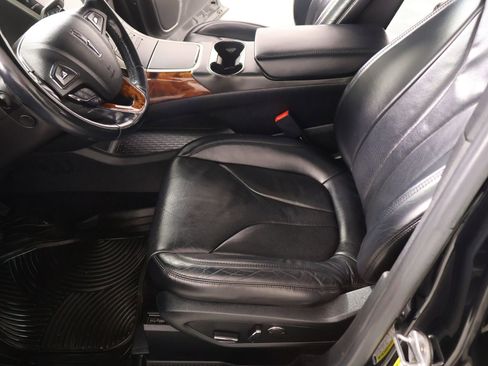 Used 2016 Lincoln MKX Reserve w/ Technology Package image 11