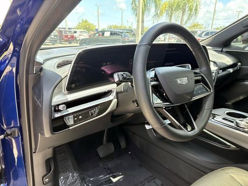 Used 2024 Cadillac Lyriq Luxury RWD image 20