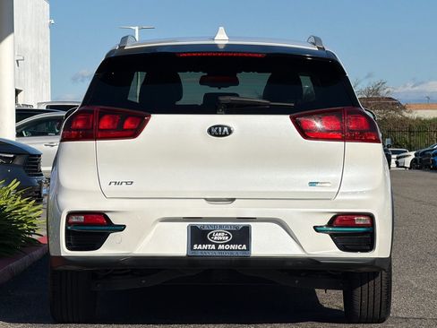 Used 2020 Kia Niro EX image 9