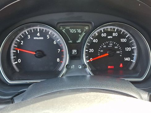 Used 2018 Nissan Versa SV image 23