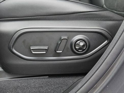 New 2026 Jeep Grand Cherokee Altitude image 26