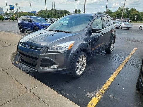 Used 2016 Ford Escape Titanium w/ Equipment Group 301A AWD/4WD image 4