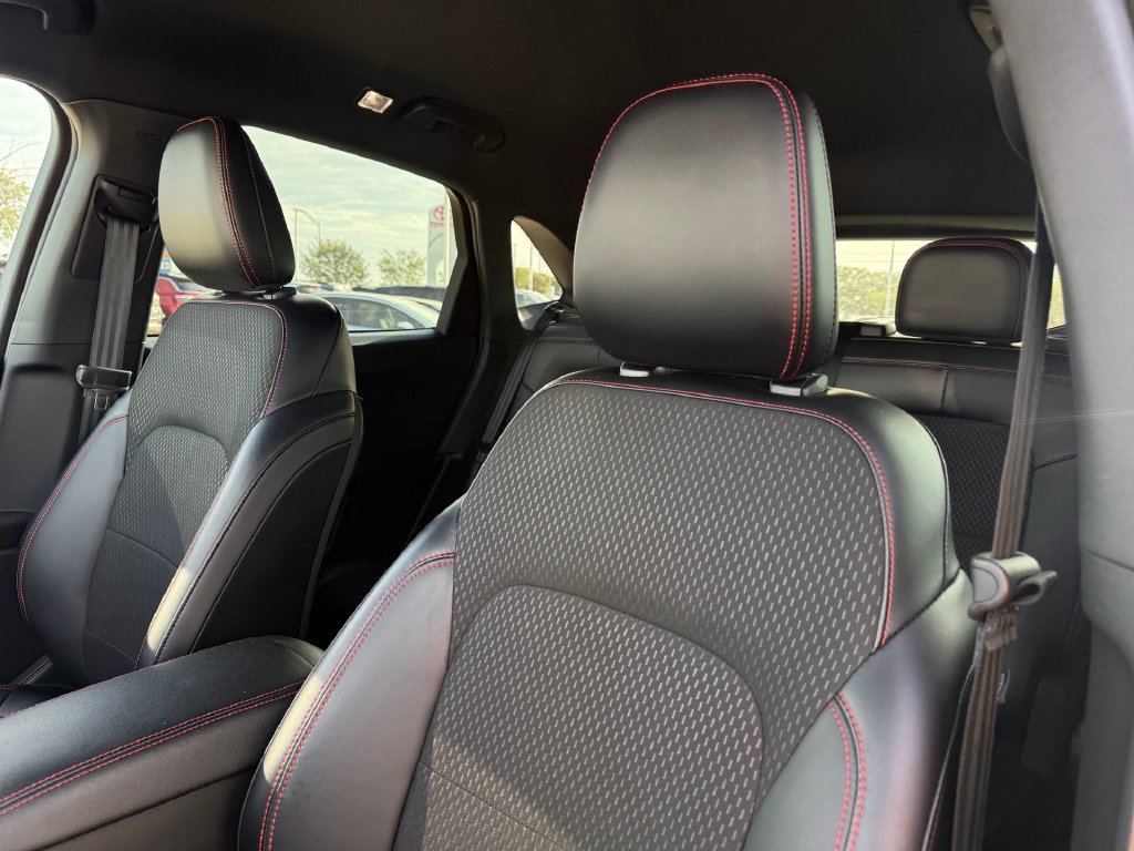 Used 2025 Ford Escape ST-Line FWD image 9