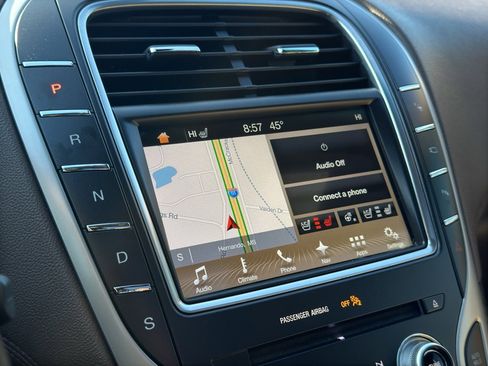 Used 2018 Lincoln MKX Reserve w/ Driver Assistance Package image 23