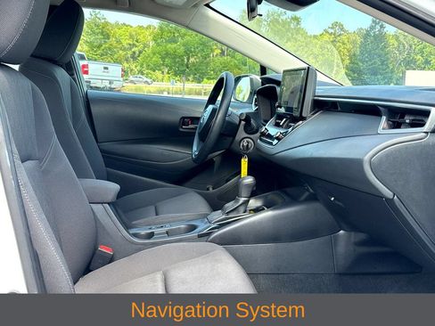 Used 2024 Toyota Corolla LE FWD image 5