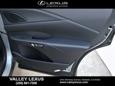 New 2026 Lexus RX 450h AWD image 18