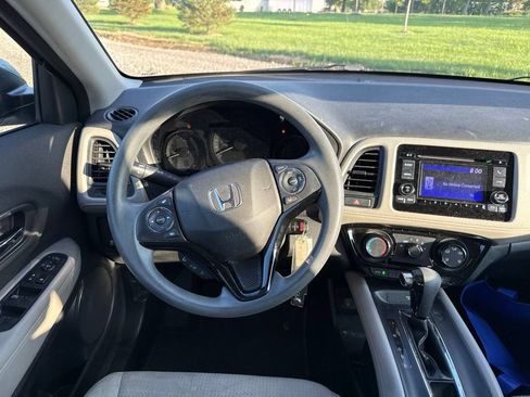 Certified 2022 Honda HR-V LX image 18