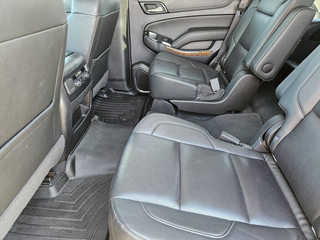Used 2020 Chevrolet Tahoe Premier AWD/4WD image 31