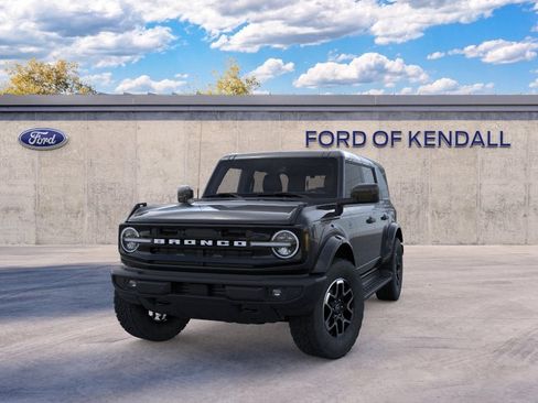 New 2026 Ford Bronco Outer Banks AWD/4WD image 2