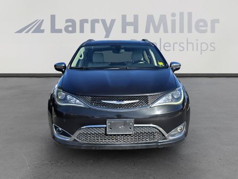 Used 2020 Chrysler Pacifica Limited image 8