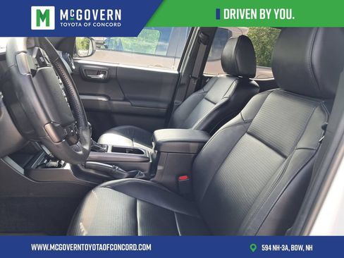 Used 2023 Toyota Tacoma TRD Sport w/ TRD Premium Sport Package AWD/4WD image 14