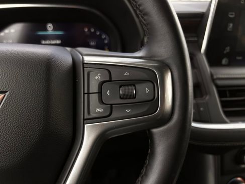 Used 2024 Chevrolet Suburban Premier image 16