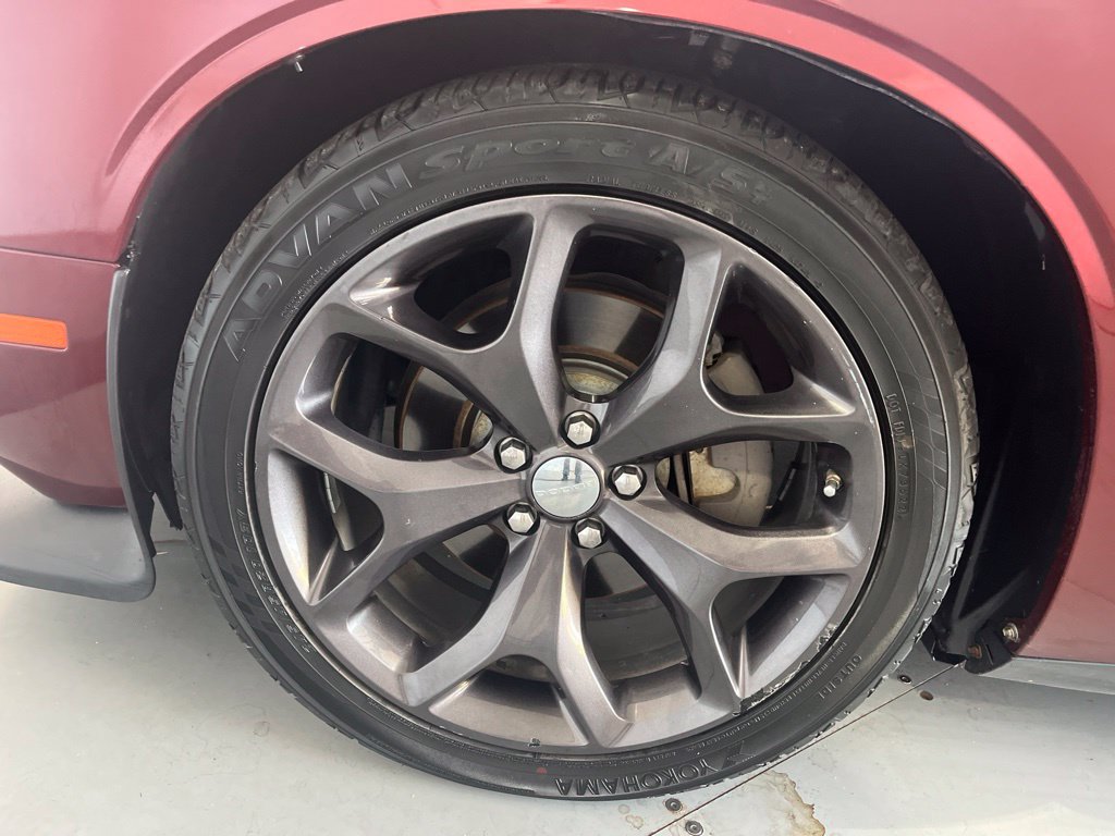 Used 2019 Dodge Challenger R/T RWD image 14