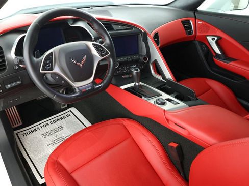 Used 2016 Chevrolet Corvette Z06 w/ 3LZ Preferred Equipment Group image 10