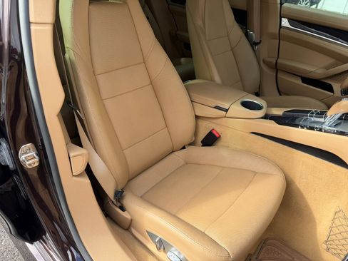 Used 2011 Porsche Panamera image 41