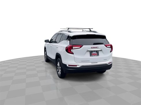 Used 2022 GMC Terrain SLT image 7