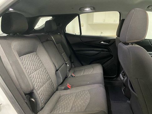 Used 2021 Chevrolet Equinox LT image 12