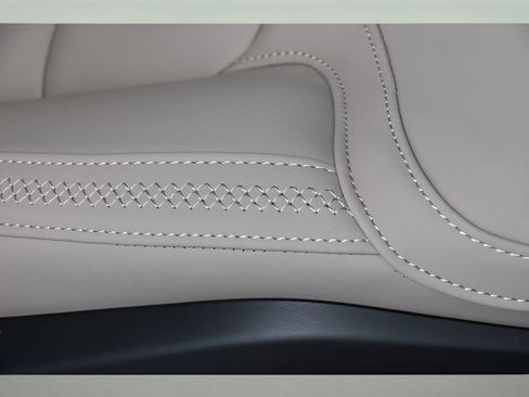 Certified 2026 Volvo XC60 B5 Core w/ Protection Package Premier AWD/4WD image 33