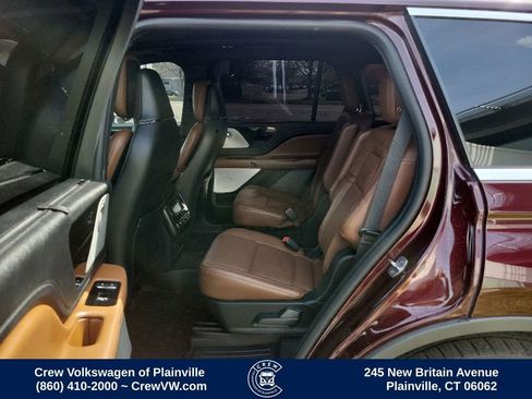 Used 2020 Lincoln Aviator Reserve w/ Equipment Group 202A AWD/4WD image 16