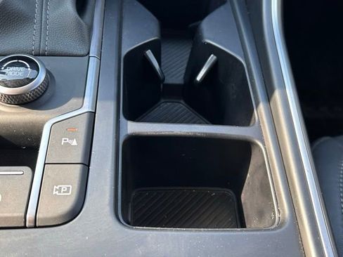 Used 2025 Kia Sorento S FWD image 33