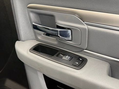 Used 2018 RAM 3500 SLT w/ Luxury Group image 23