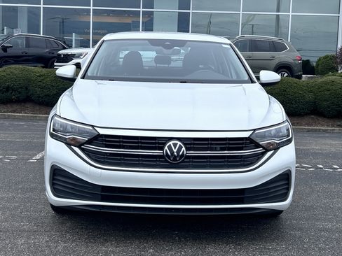 Used 2024 Volkswagen Jetta S image 2