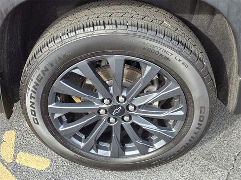 Used 2022 Chevrolet Traverse RS image 14