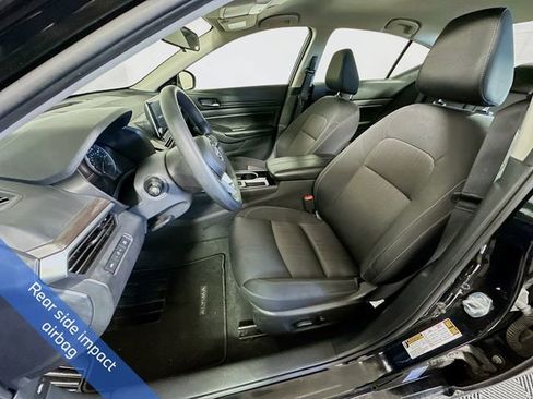 Used 2024 Nissan Altima 2.5 SV FWD image 6