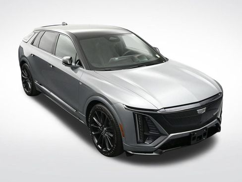 Certified 2026 Cadillac Lyriq V AWD/4WD image 22