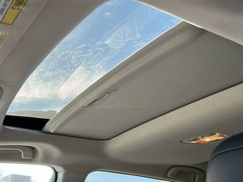 Used 2020 Subaru Outback Limited image 21