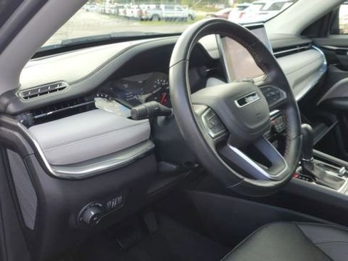 Certified 2022 Jeep Compass Limited image 7