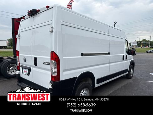 Used 2025 RAM ProMaster 3500 w/ Convenience Group FWD image 3