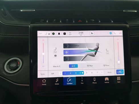 Used 2023 Jeep Grand Cherokee Limited w/ Black Appearance Package AWD/4WD image 25