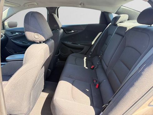 Used 2025 Chevrolet Malibu LT FWD image 14