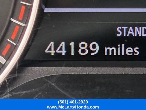 Used 2025 Nissan Pathfinder SL FWD image 30