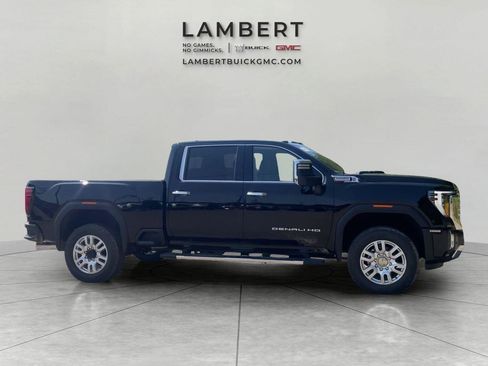New 2026 GMC Sierra 2500 Denali w/ Denali Reserve Package image 6