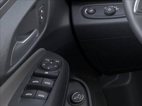 New 2026 Buick Envista Sport Touring FWD image 22