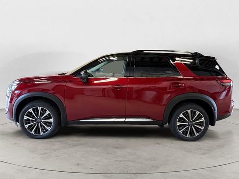 New 2026 Nissan Pathfinder Platinum w/ Lighting Package AWD/4WD image 2