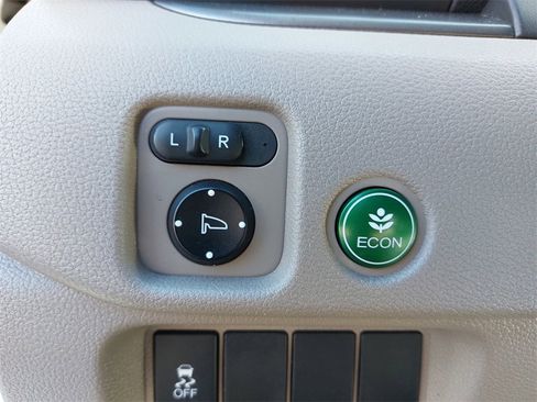 Used 2016 Honda Pilot LX image 23