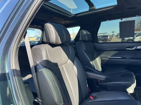 Used 2024 Hyundai Palisade Calligraphy image 32