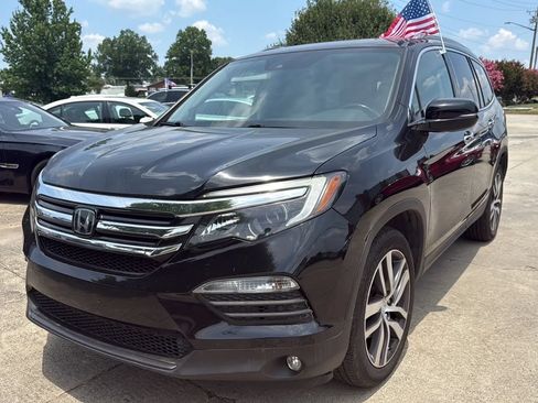 Used 2017 Honda Pilot Elite image 1