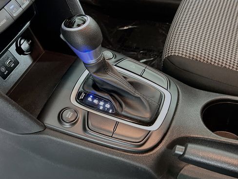 Used 2021 Hyundai Kona SE image 22