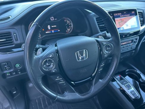 Used 2017 Honda Pilot Touring image 40