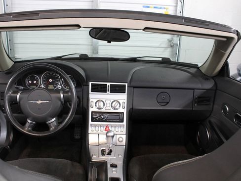 Used 2005 Chrysler Crossfire SRT-6 RWD image 15