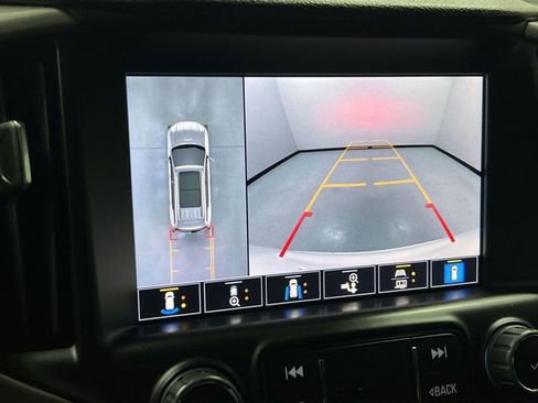 Certified 2022 GMC Terrain AT4 w/ Infotainment Package II AWD/4WD image 15
